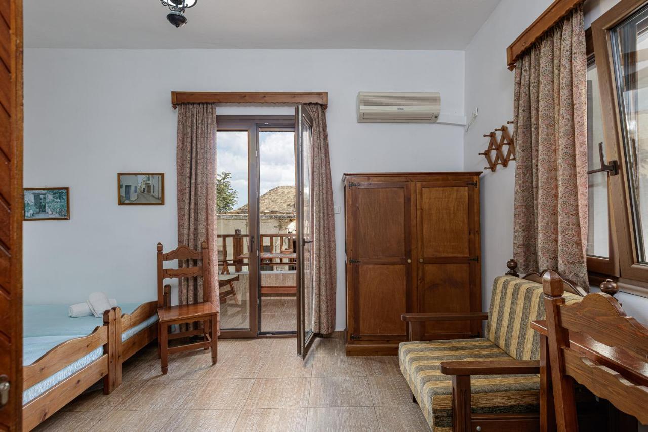 Pension Lucy Panormos  ภายนอก รูปภาพ