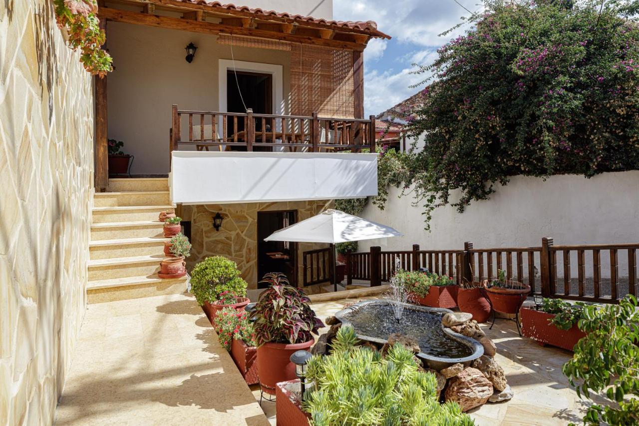 Pension Lucy Panormos  ภายนอก รูปภาพ