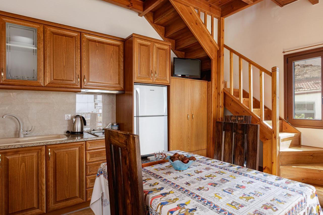 Pension Lucy Panormos  ภายนอก รูปภาพ
