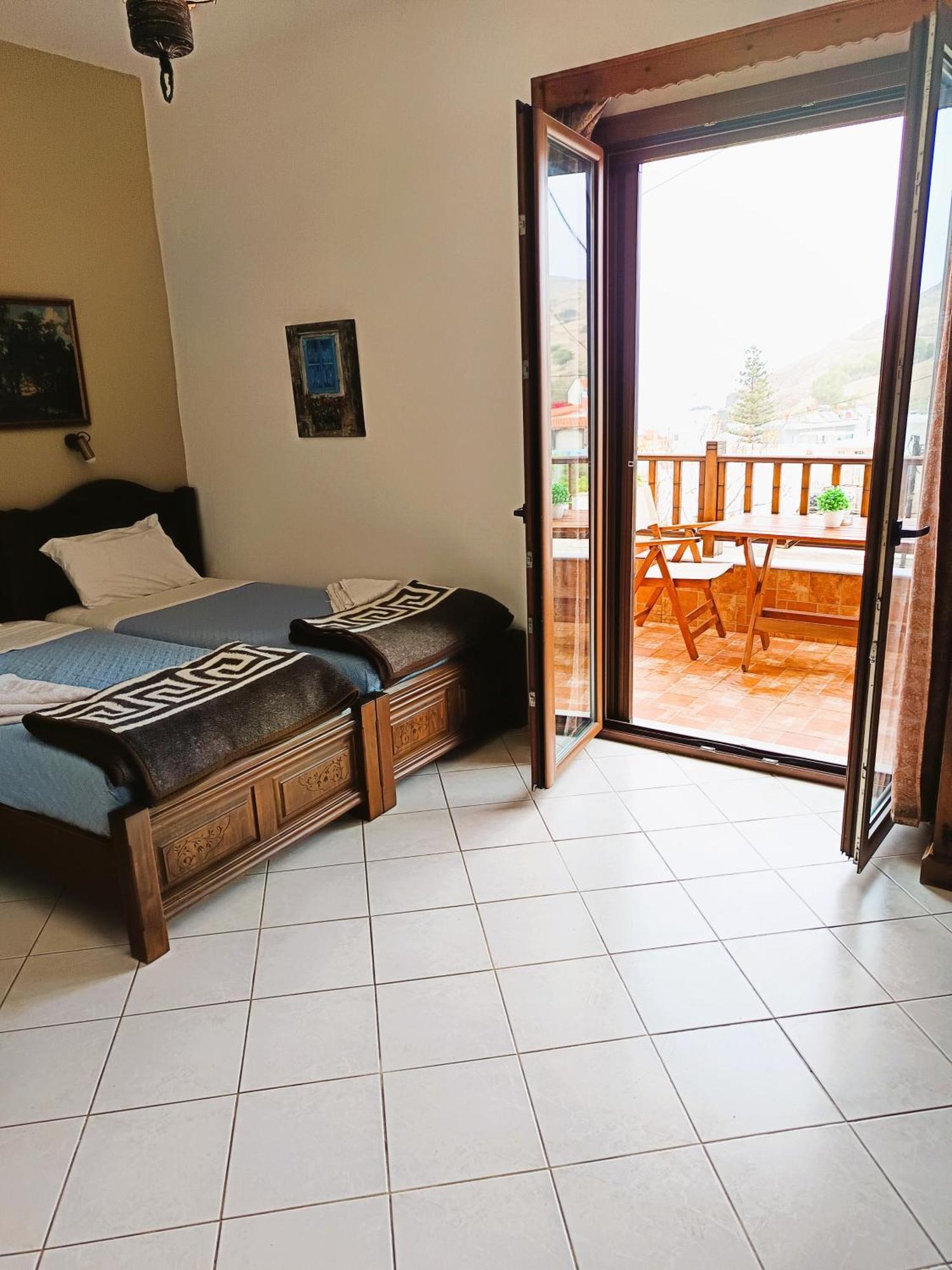 Pension Lucy Panormos  ภายนอก รูปภาพ