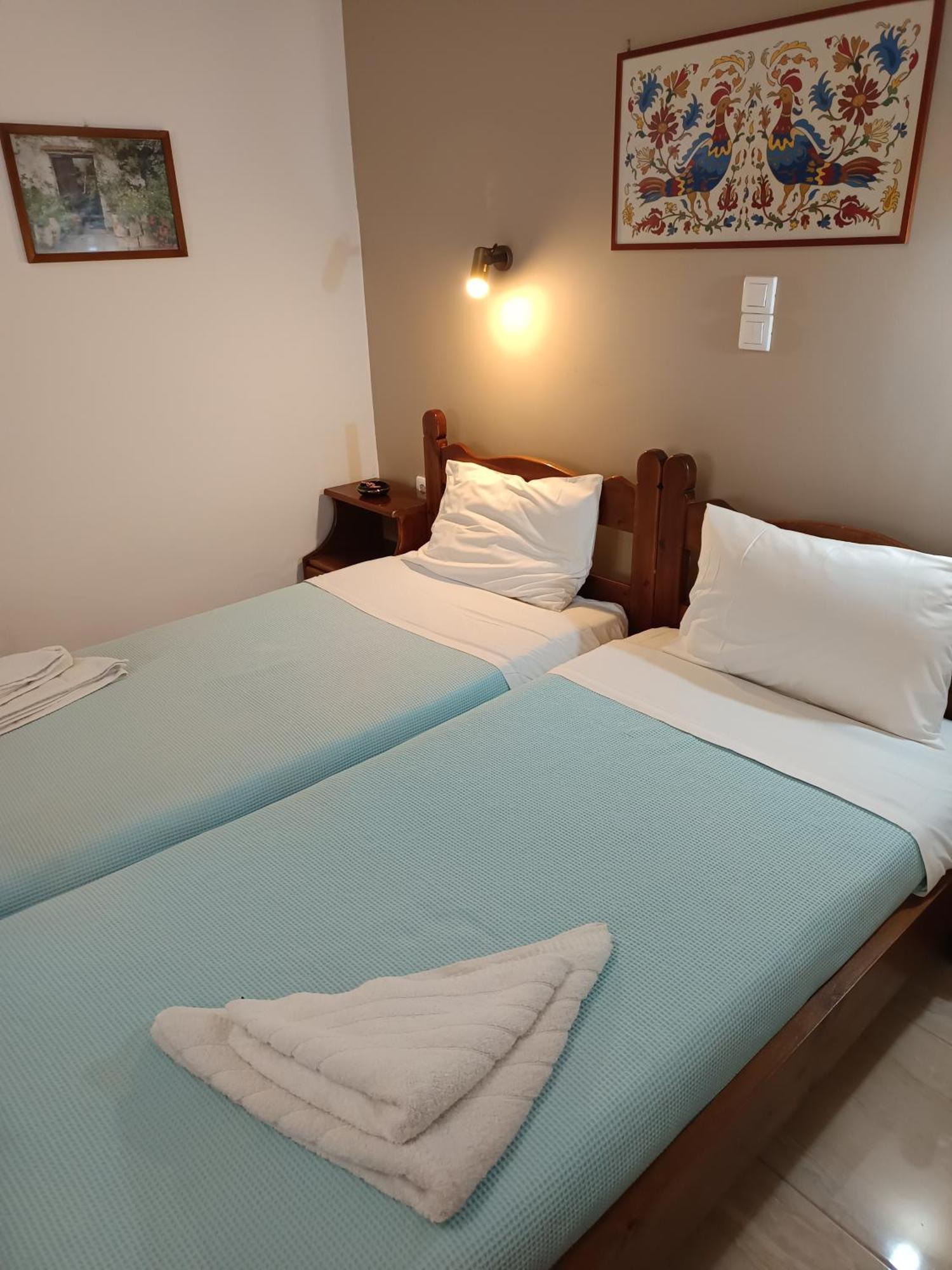 Pension Lucy Panormos  ภายนอก รูปภาพ